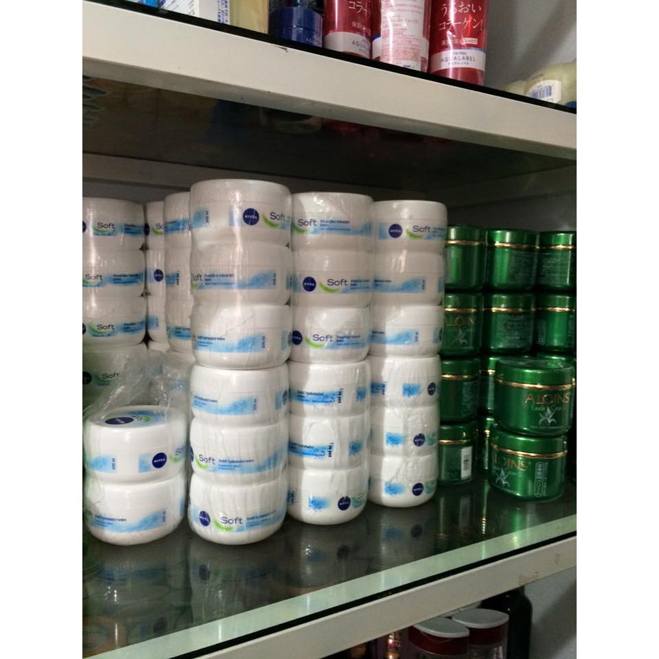 Kem dưỡng ẩm, chống nẻ Nivea Soft- Đức
