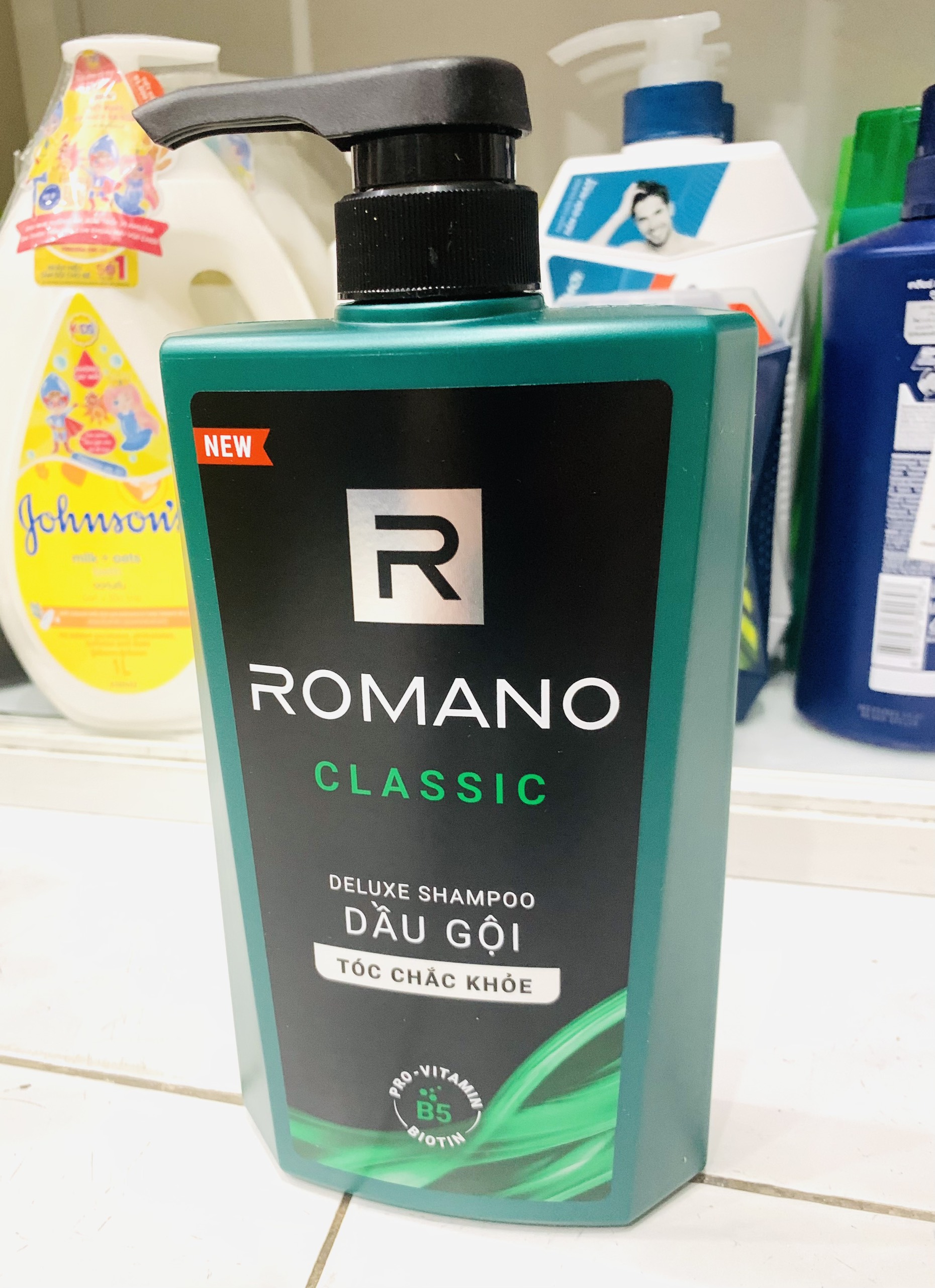 {hcm] 1 chai dầu gội cho nam romano classic tóc chắc khỏe 650g - hàng việt nam