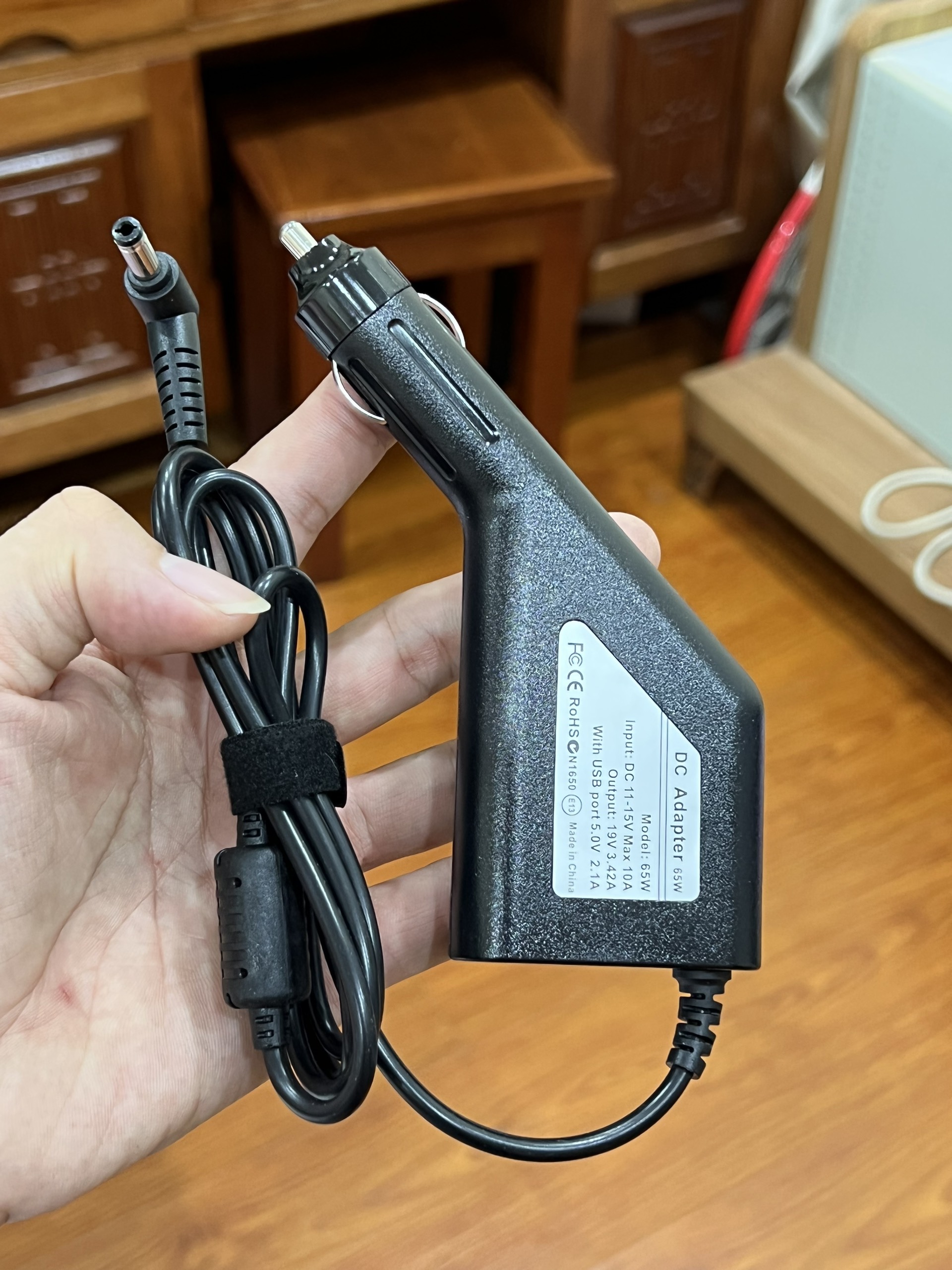 Bộ chuyển sạc trên xe oto cho loa jbl xtreme 1-2