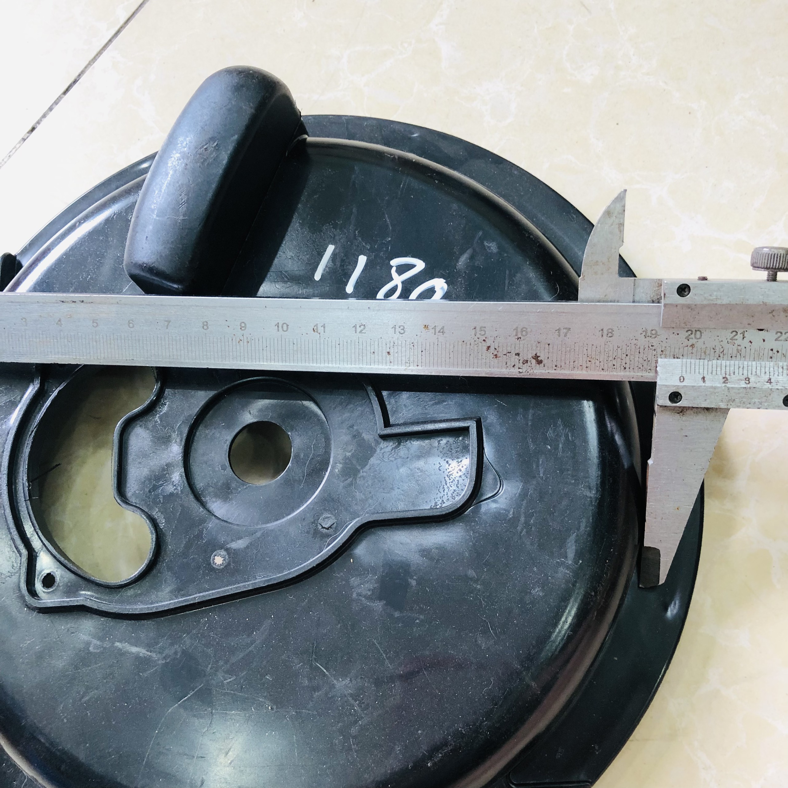 Ốp mâm chà tường của ql 1180 không đèn và 3180 có đèn