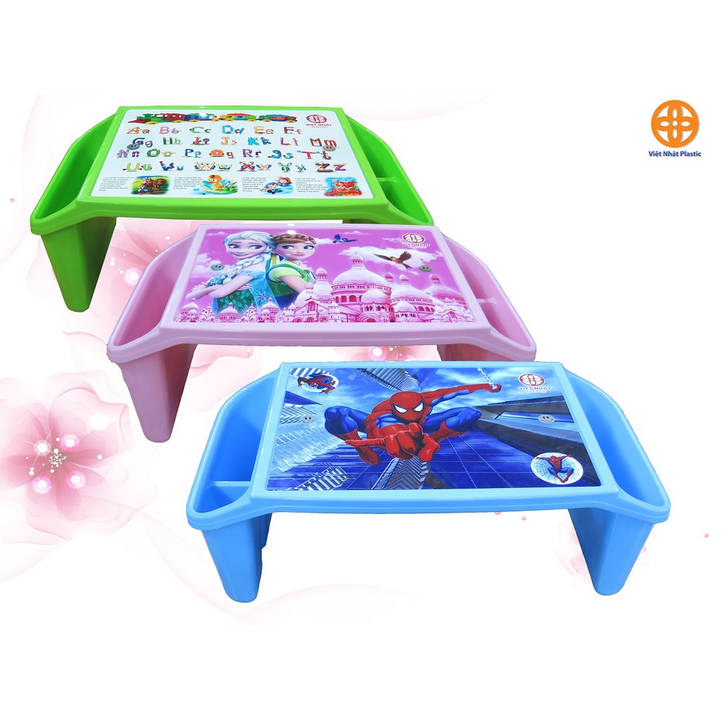 Bàn học cho bé Việt Nhật bàn học nhựa có ngăn để bút viết – nhiều màu cho bé lựa chọn-Bàn ghế học sinh làm từ nhựa đúc chắc chắn -bộ bàn học sinh Việt Nhật