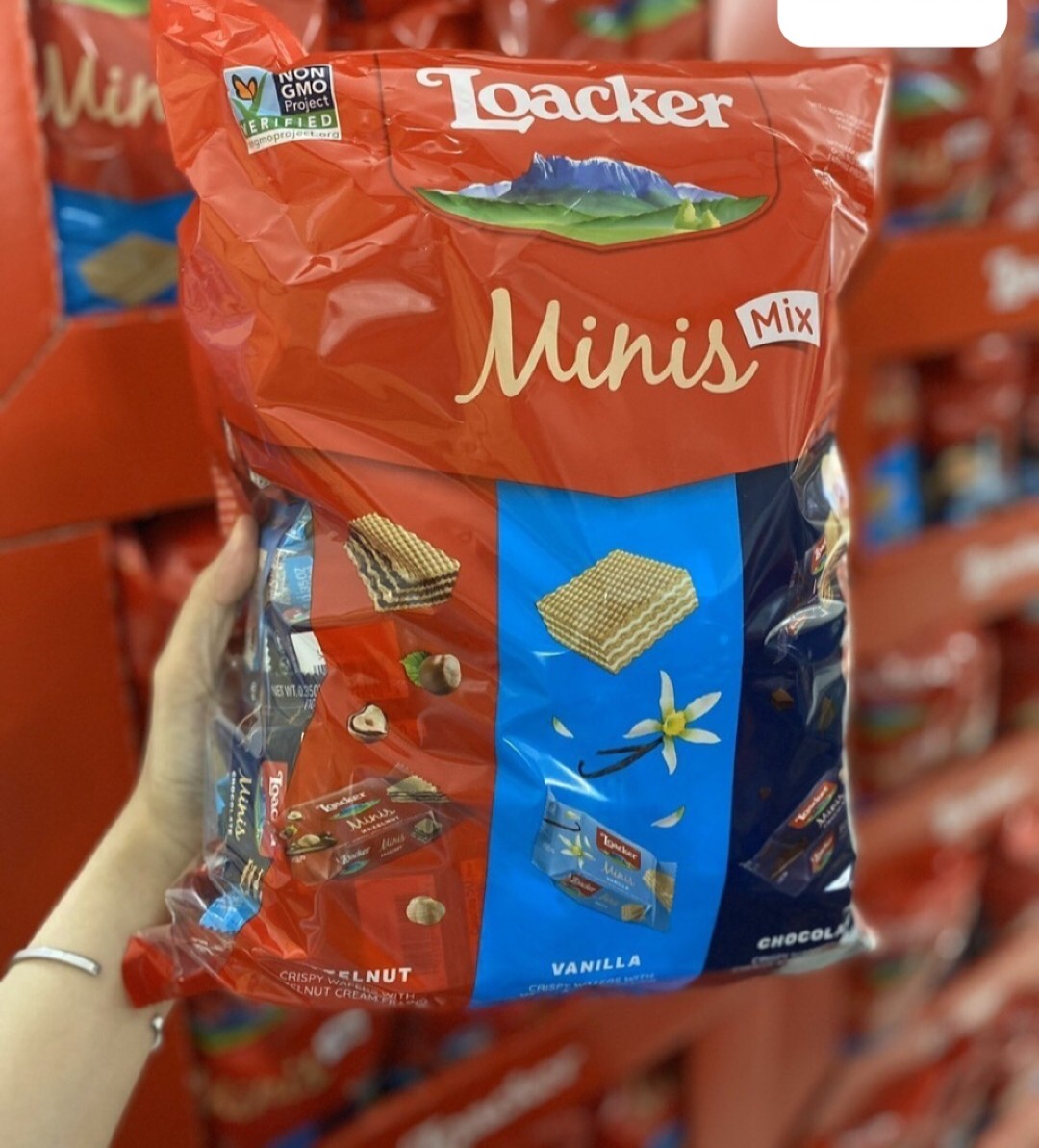 Bánh xốp Loacker Minis date 9/2024 nhân kem mix 3 vị bịch 800gr