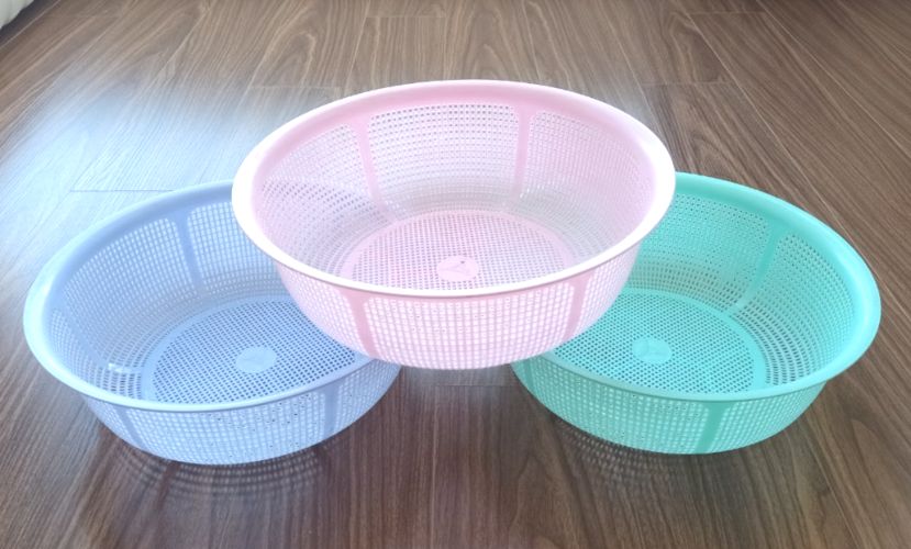 Rổ nhựa tròn, rổ nhựa lỗ nhỏ, giao màu ngẫu nhiên