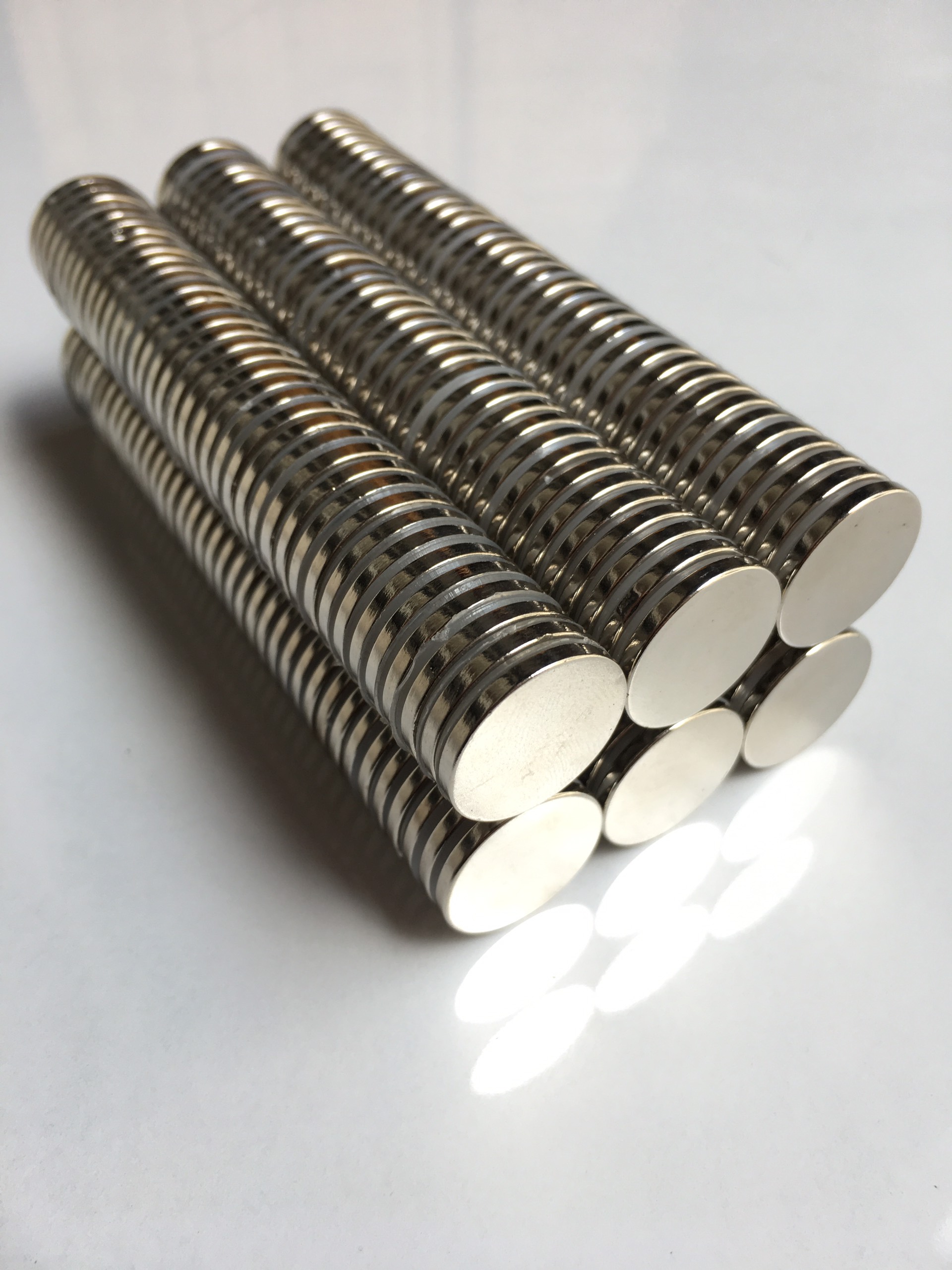 [HCM]Nam Châm Vĩnh Cửu Trắng Ø 18x2 mm Nam Châm Đất Hiếm NdFeB Lực Từ Mạnh