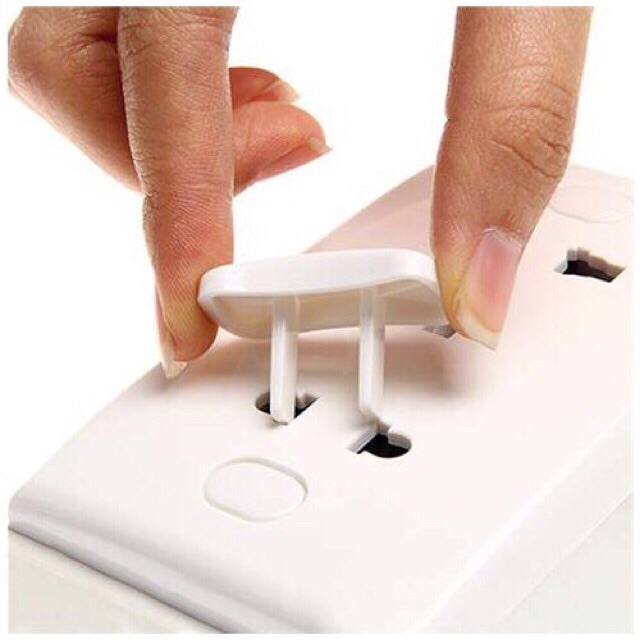 Combo 5 nút bịt ổ cắm an toàn cho bé