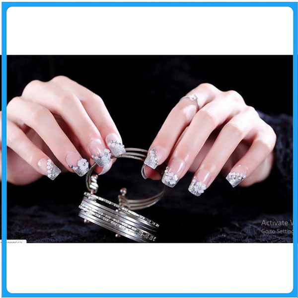 Hộp 24 Móng tay giả , nail giả , móng giả A49 (keo sẵn sau các ngón tay)