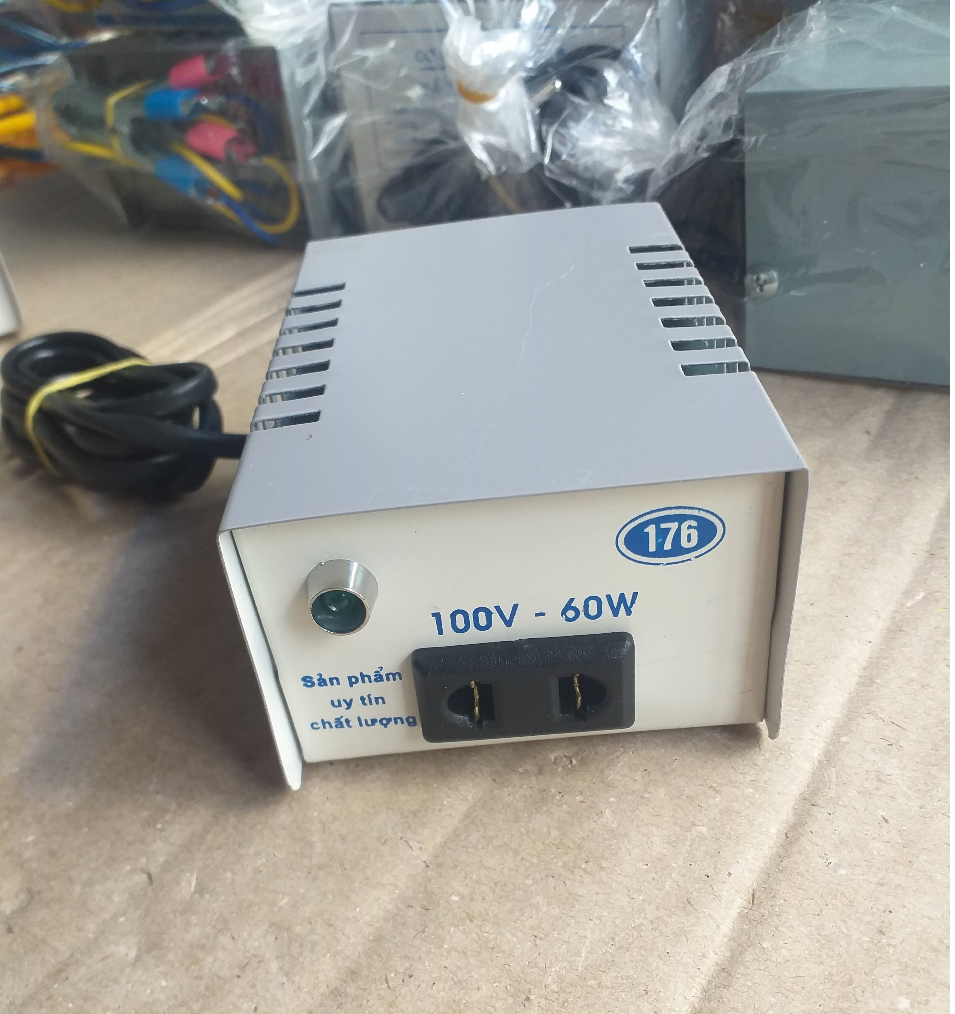 đổi nguồn điện 220v - 100v 60w lõi đồng  ( hàng viet nam )