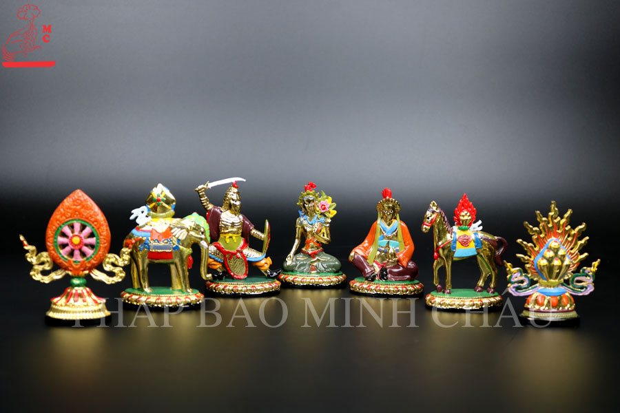 Thất Bảo Luân Vương hợp kim sơn màu 9cm