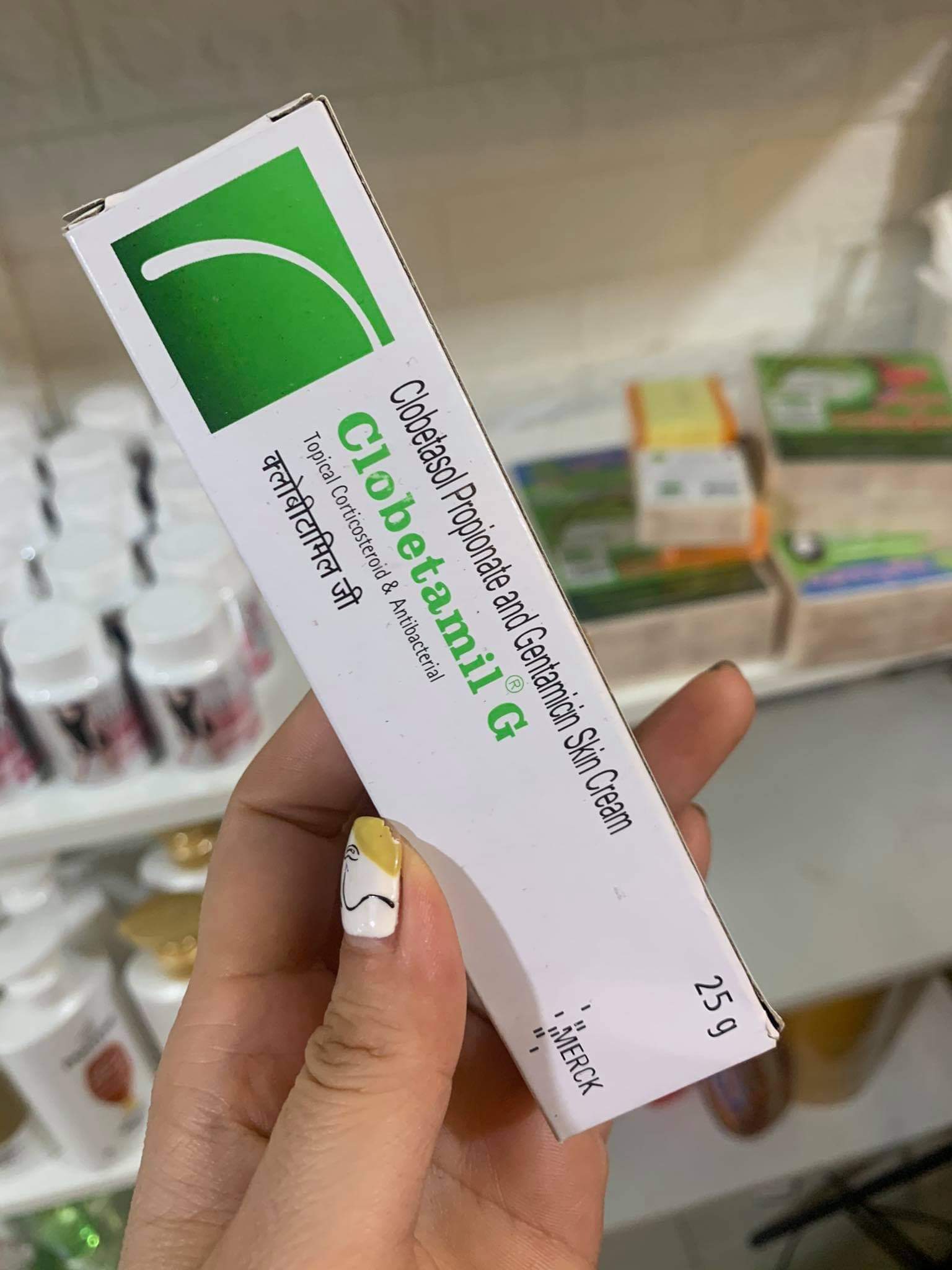 Tuýp kem nám clobetamil g tuýp dài 25gr
