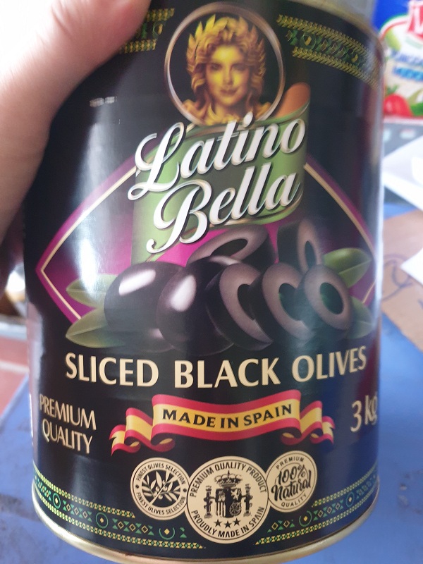 Trái Ô liu đen ngâm cắt lát hiệu Latino Bella 3kg nhập khẩu Tây Ban Nha
