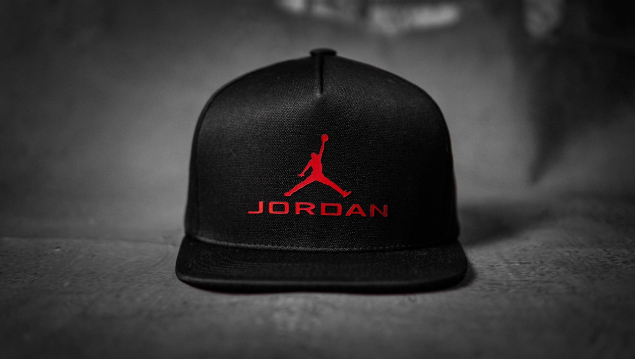 Snapback nón nam Jordan đen form đẹp cá tính
