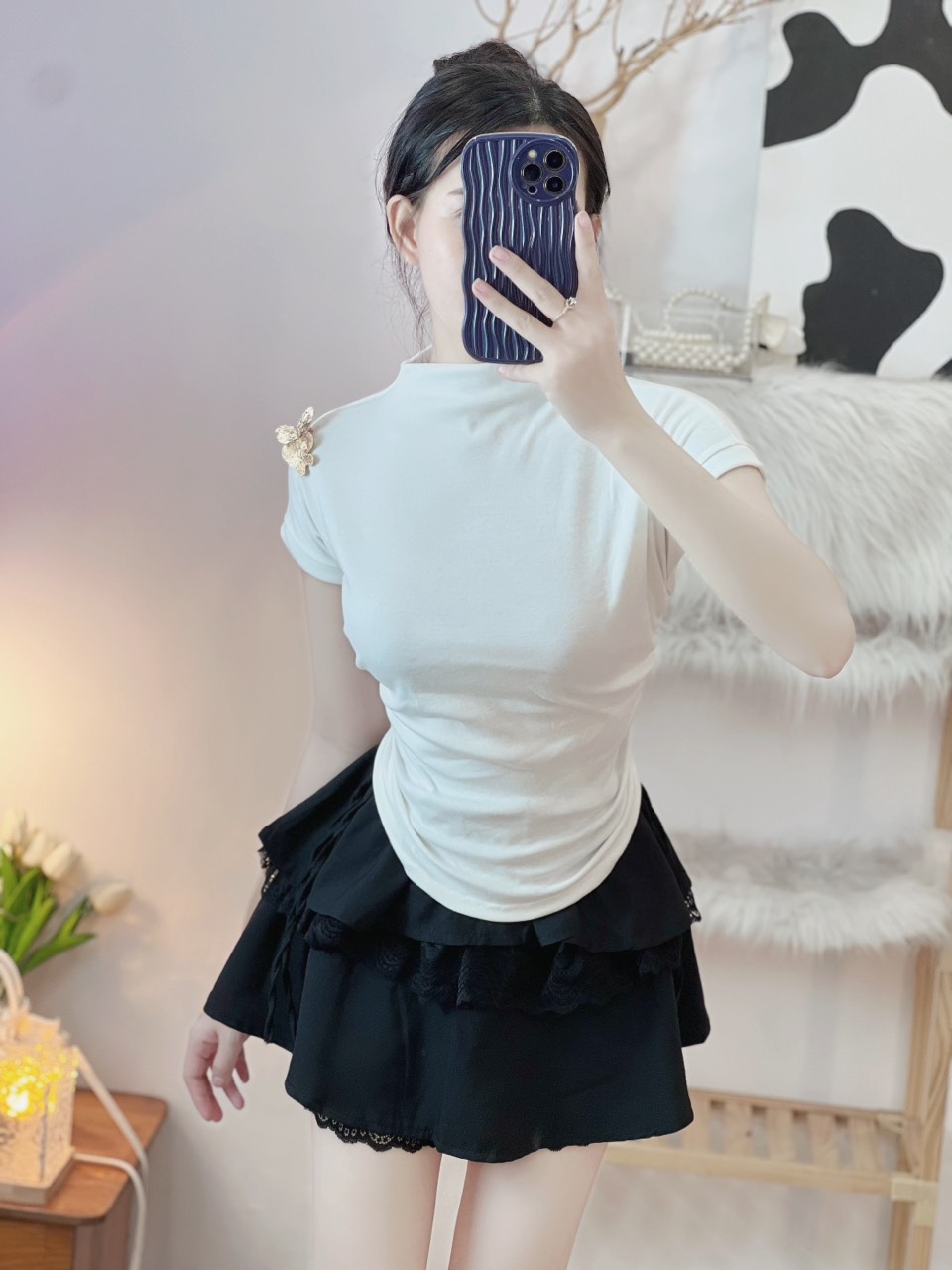 Áo kiểu nữ thun co giãn sang chảnh, đính bướm đôi lên siêu xinh.