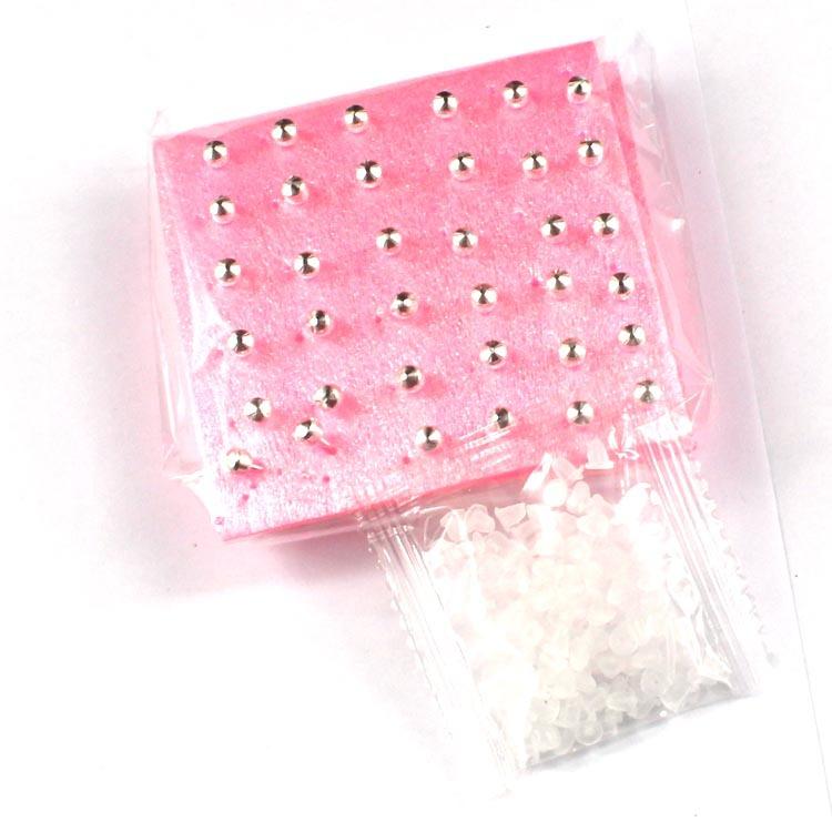 Khuyên tai và núm bịt mua thêm cho máy bấm lỗ tai