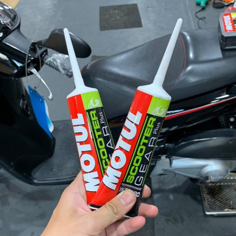 Nhớt hộp số ( láp ) lap xe tay ga cao cấp Motul Scooter Gear Plus 120ml