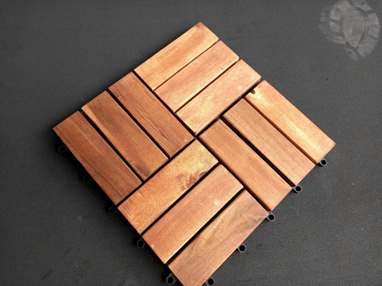 SÀN GỖ TỰ LẮP RÁP-VỈ GỖ LÓT SÀN BAN CÔNG - MIẾNG GỖ VỈ NHỰA LÓT SÀN