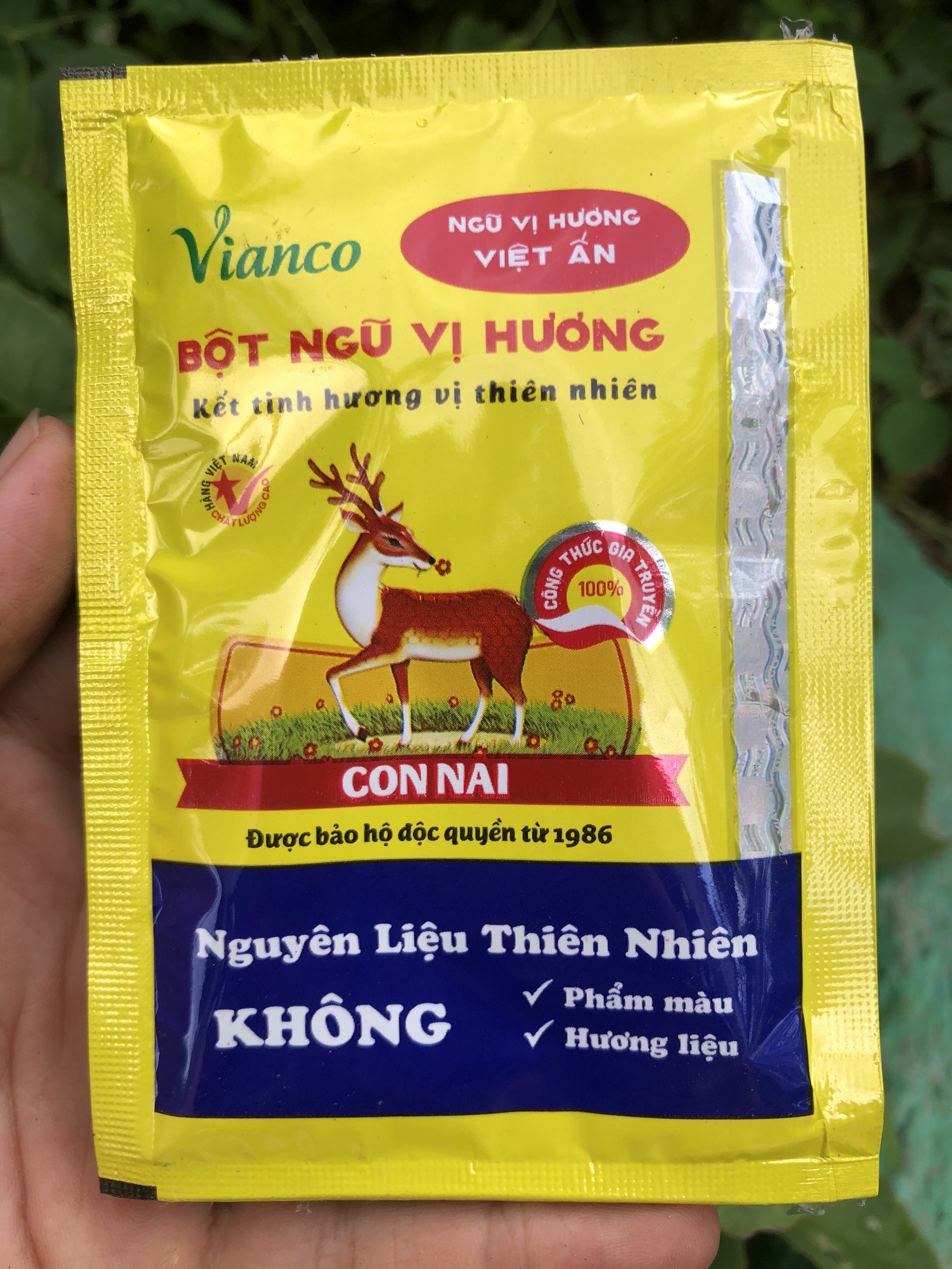 Bột ngũ vị hương hiệu con nai vianco gói 5g, 10g. date 06.2023