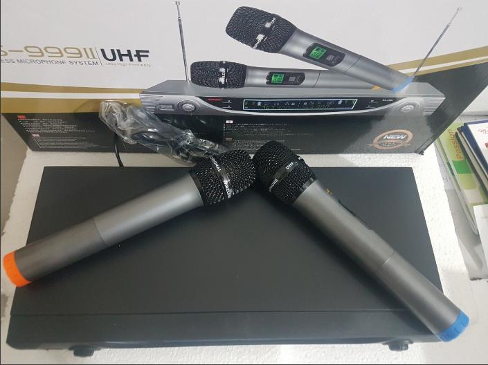 Micro không dây boss 999ii