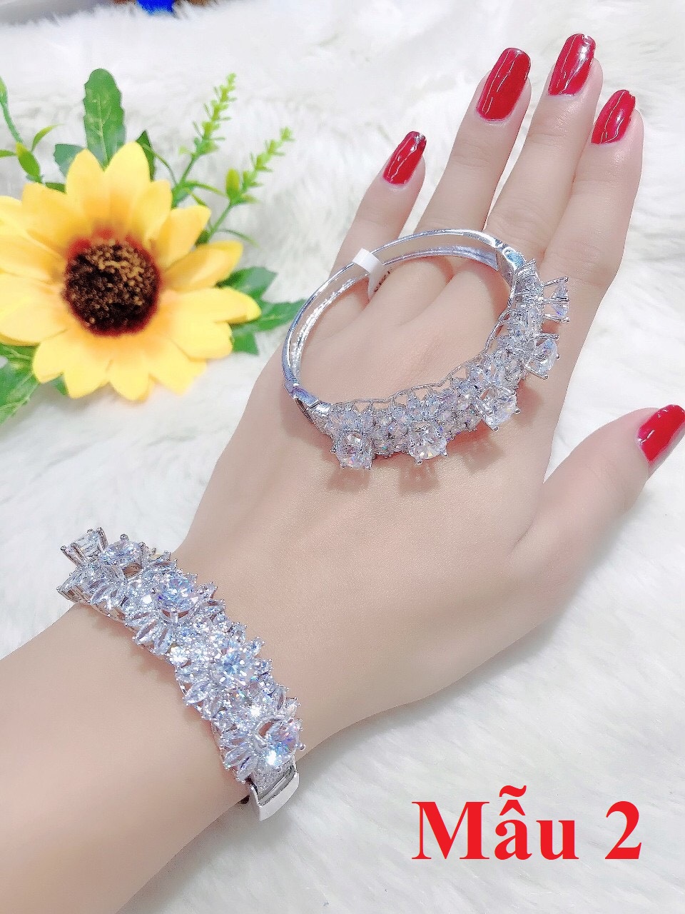 Vòng Tay Nữ Bạch Kim Bản To Đính Đá M135R 13.11 - Trang Sức Thúy Phụng - M2 28.10 - [ Chất liêu bạc pha, cam kết không dị ứng ] - vong nu trang dep, vong tay kieu moi, vong tay nu gia re, vong tay bac dep cho nu, vòng tay