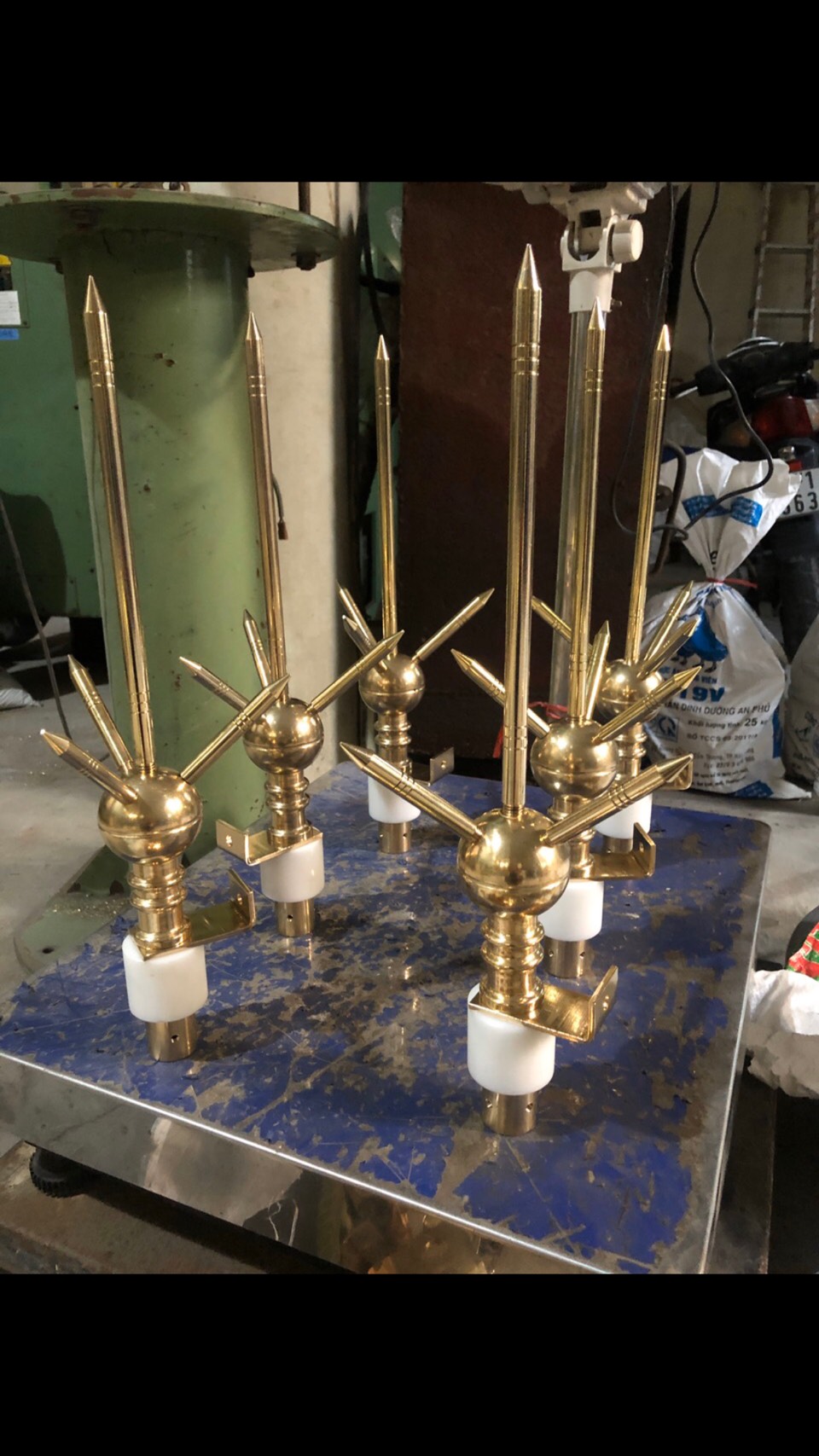 Kim thu sét bằng đồng 3 nhánh