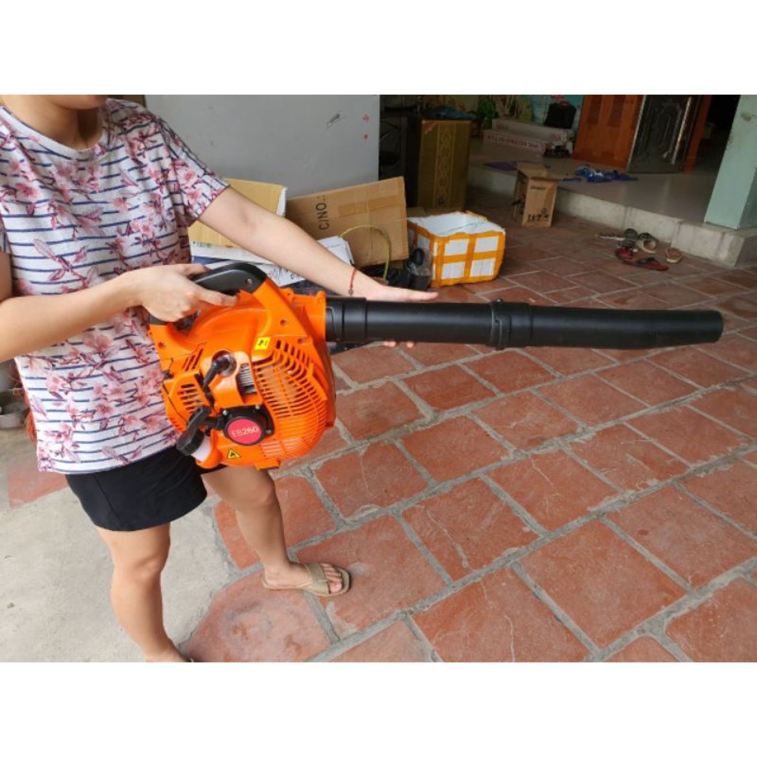 Máy thổi lá cây - máy thổi bụi chạy xăng 2 thì BLOWER công suất mạnh mẽ 4hp