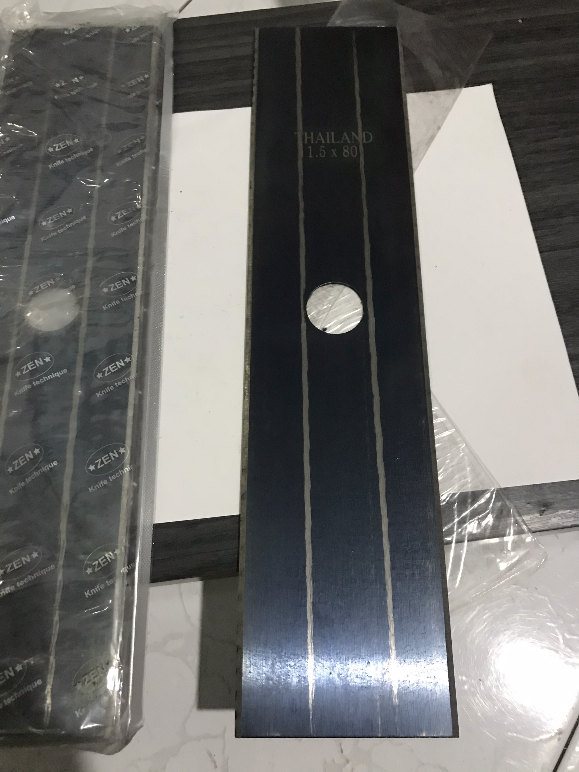 Dao phát cỏ thái lan/ lưỡi phát cỏ. 30cm - 35cm - 40cm. dày 2mm