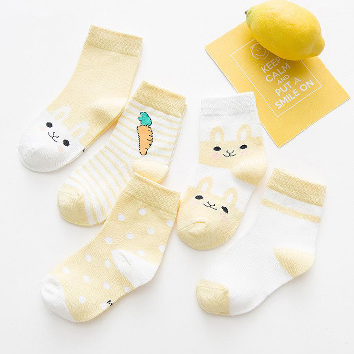 Set 5 Đôi Tất Hình Củ Cà Rốt dễ thương Cho Bé Từ 1 -12 Tuổi