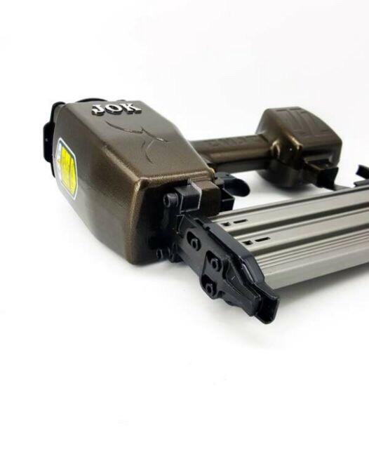 Máy bắn đinh JOK ST64 đinh thẳng bắn gỗ bê tông dùng hơi đầu nối 8mm, hộp giấy