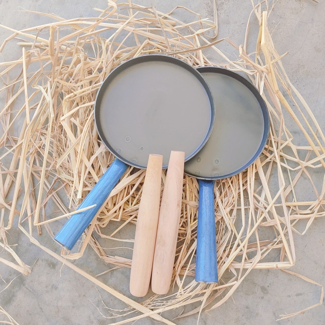 [TẶNG CÁN GỖ + TẶNG 1 ĐÔI ĐŨA TRE] Combo 2 khuôn đúc bánh xèo miền trung chính gốc size 15cm loại dày xịn đúc bánh siêu ngon - GIÒN BÁNH KHÔNG DÍNH - Đồ thủ công xứ Nẫu - [Ảnh thật]