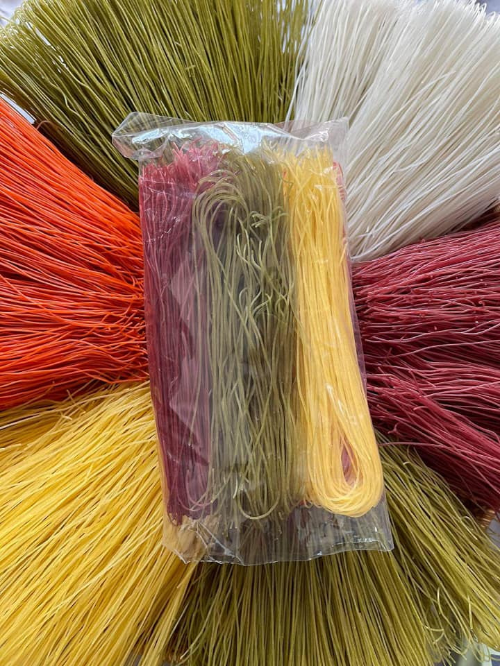 Bún gạo ngũ sắc