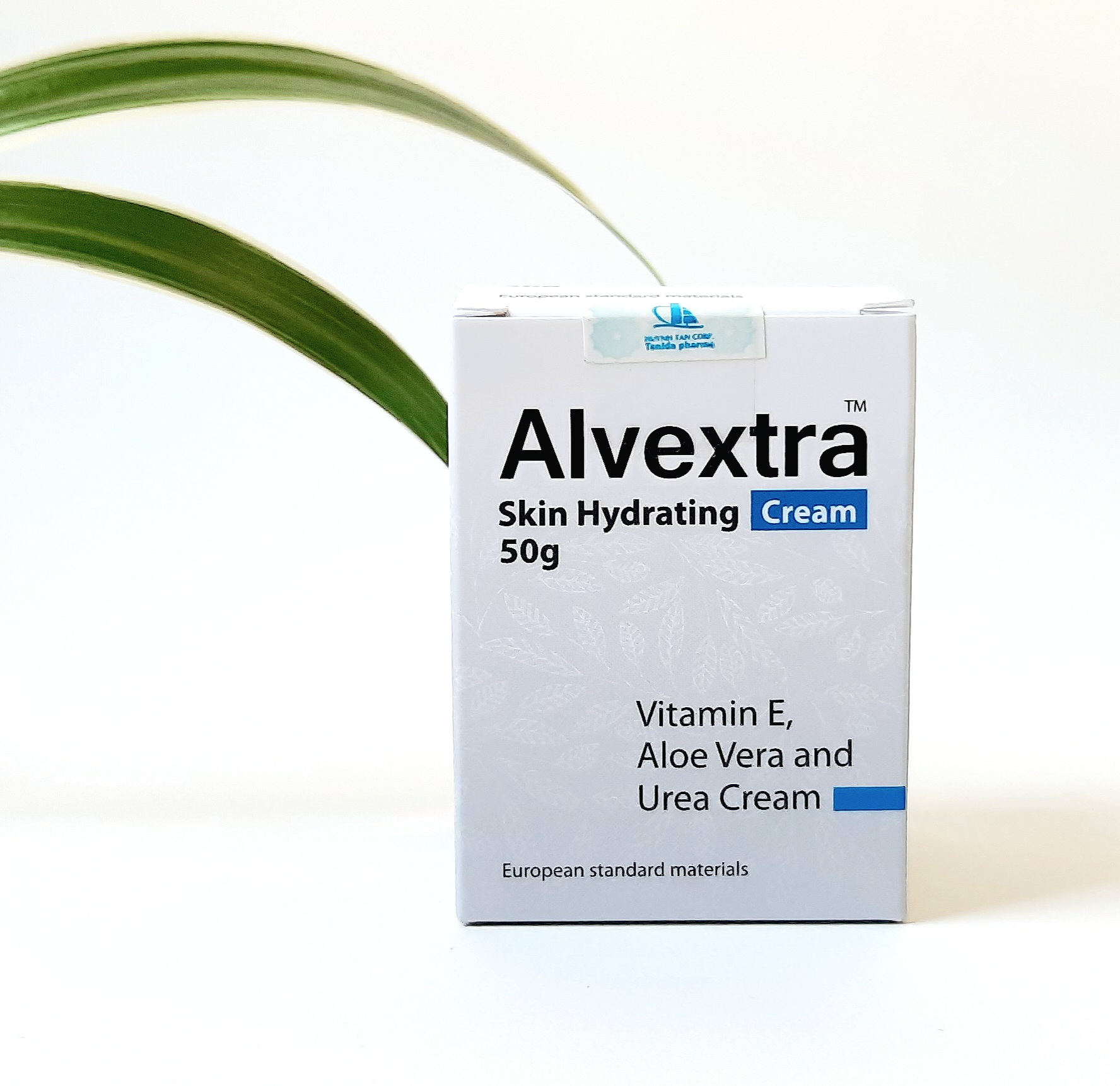 Kem dưỡng ẩm Alvextra Skin Hydrating 50mg giúp dưỡng ẩm, giảm nếp nhăn, ngừa khô da và lão hóa da