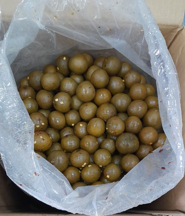 Sấu non ngâm đường chua ngọt