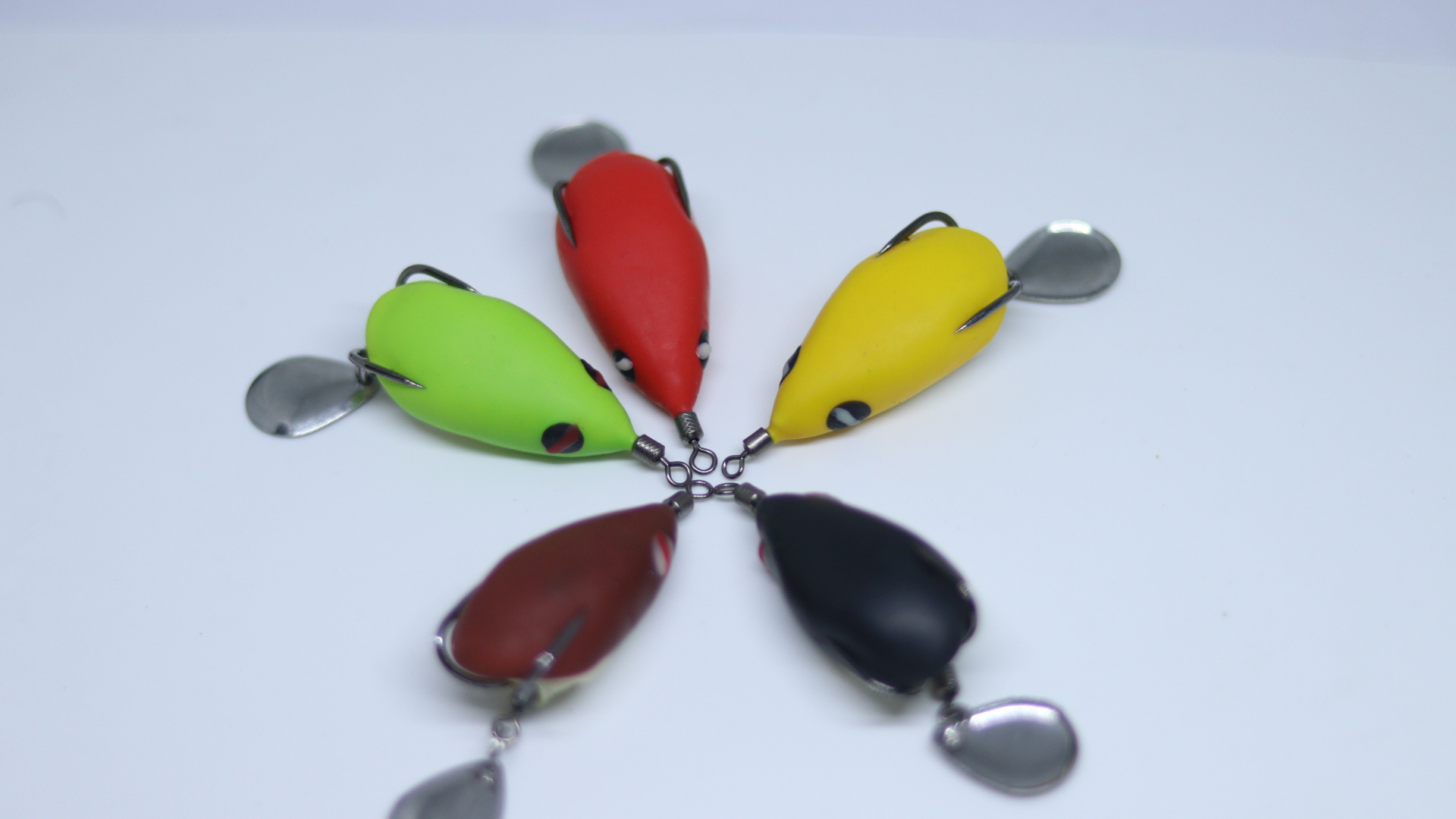 Mồi nhái hơi F45 8g nổi và F45s 13g Lửng chìm . Mồi nhái hơi câu cá lóc siêu nhạy , mồi giả câu cá lóc được làm bằng cao su mềm , dễ đóng cá