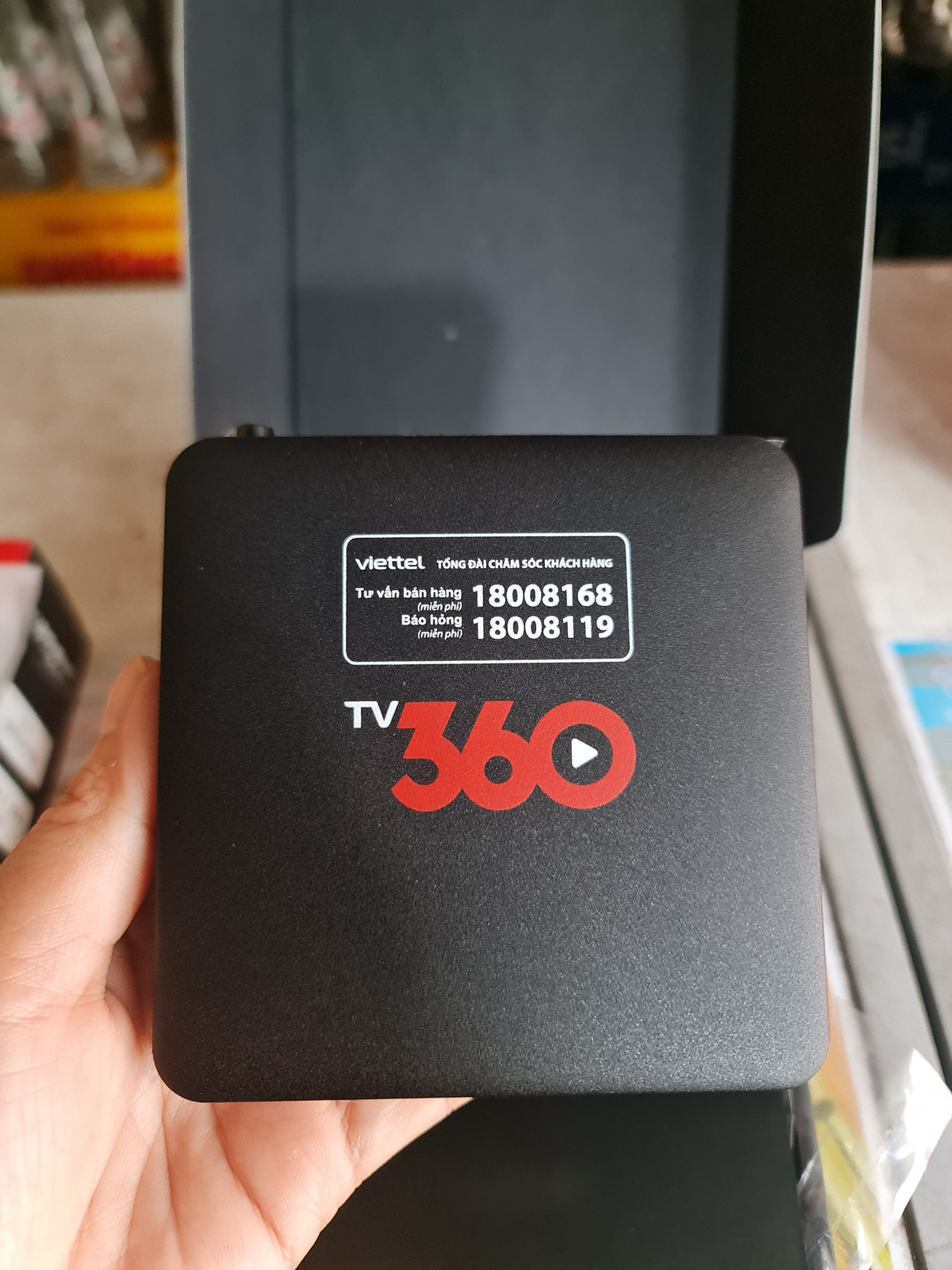 Box TV Viettel Box 360 Giao Diện Android Đã up ROM - Truyền Hình - Giải Trí - Bóng Đá - Miễn Phí Trọn Đời - Điều Khiển Giọng Nói