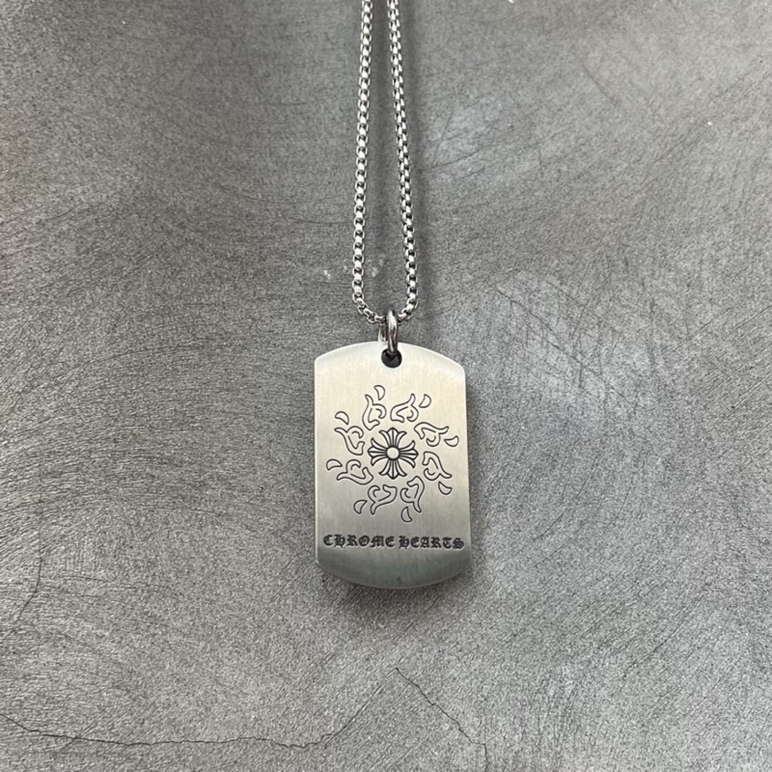 Dây chuyền chrome heart thép mặt thẻ bài thép titan không gỉ 1