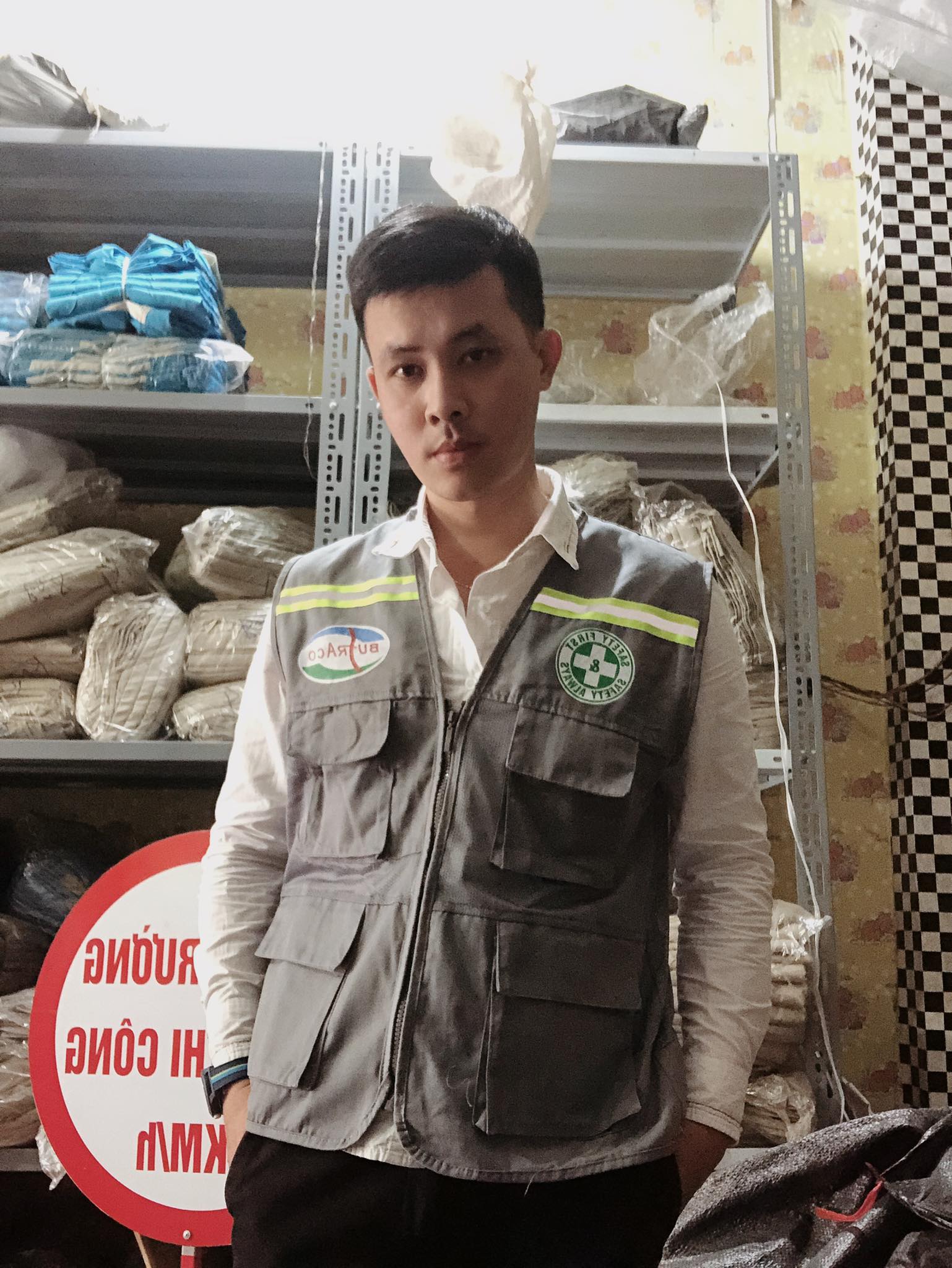 Áo gile kỹ sư màu ghi vải cao cấp