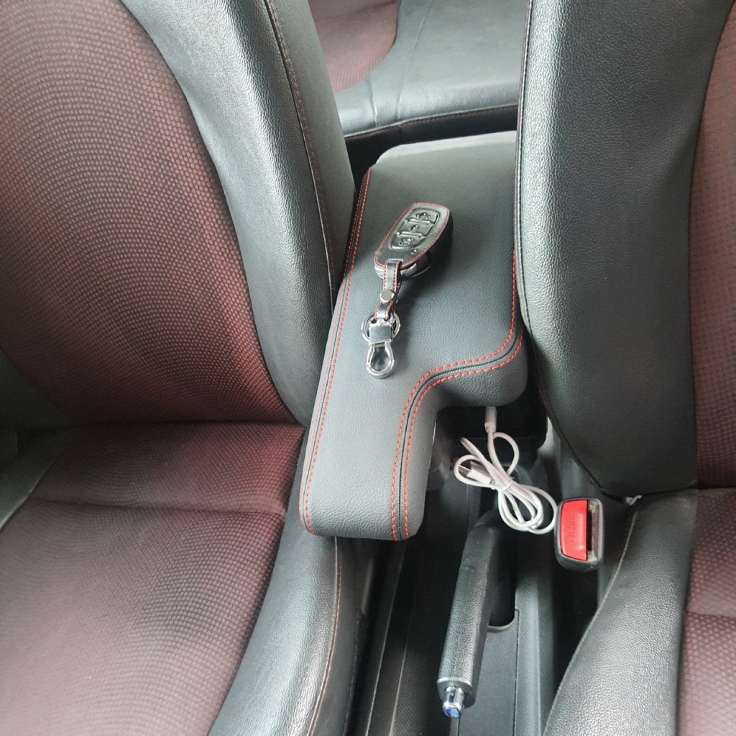 Hộp tỳ tay Grand I10 dạng khuyết bản Sedan/Hatback TỲ TAY KHUYẾT