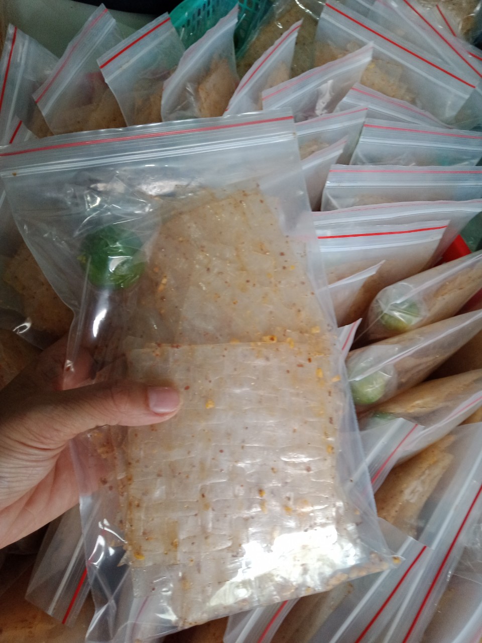 Bánh Tráng Trộn Tỏi Tắc