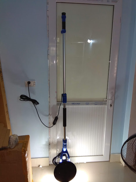 Máy chà tường Hikari Thái lan 6230cán dài 22 mét 1380w 2100 vòng phút đĩa chà 230mm chà nhanh chóngvươn hết tường cao trong nhà
