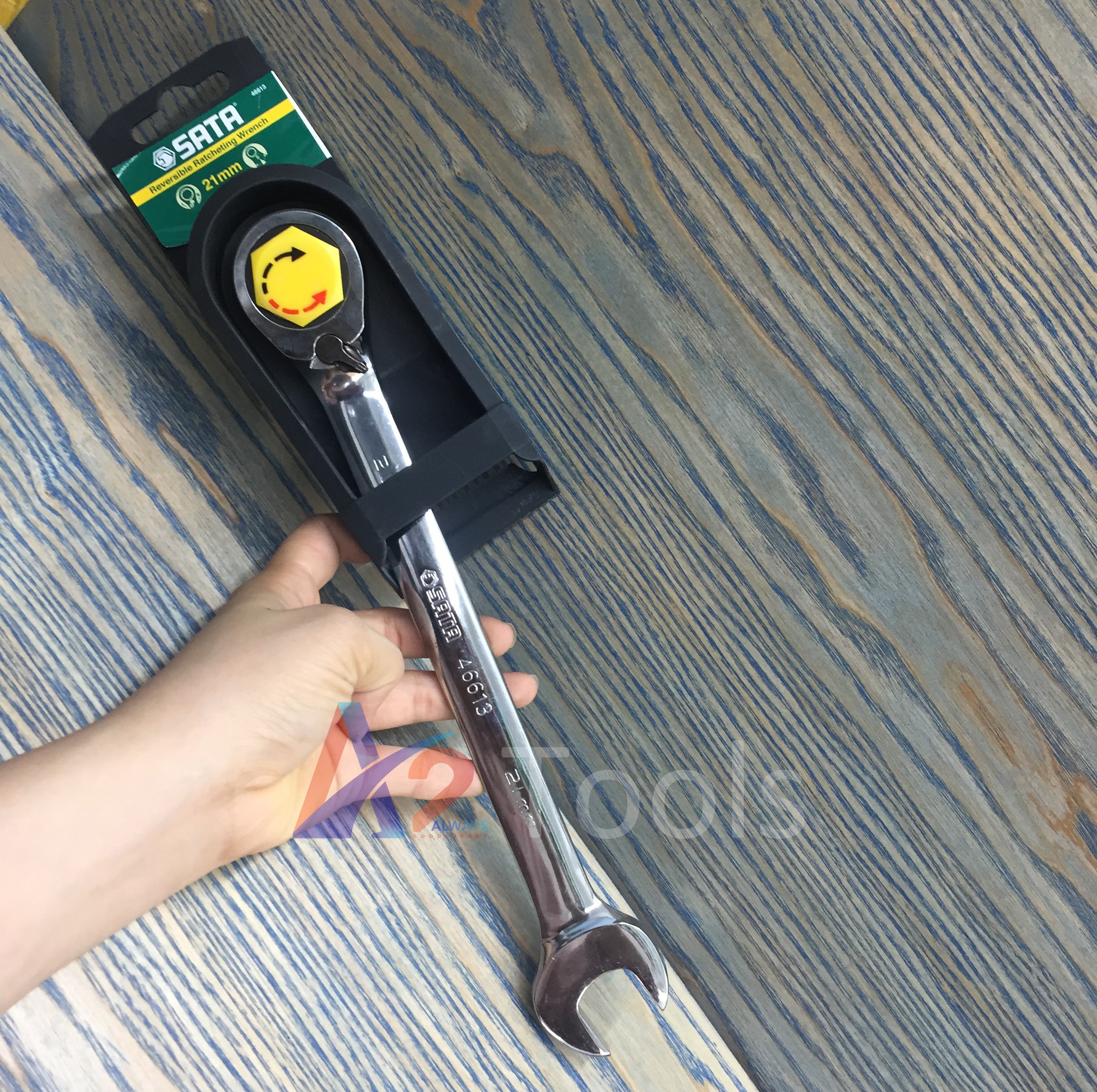 Cờ lê vòng miệng tự động đảo chiều sata 21mm 46613