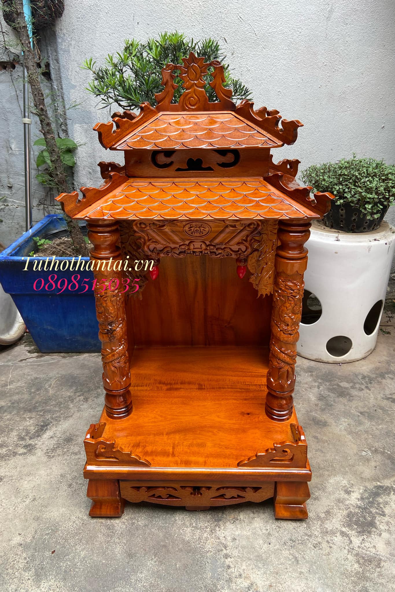 Bàn thờ thần tài