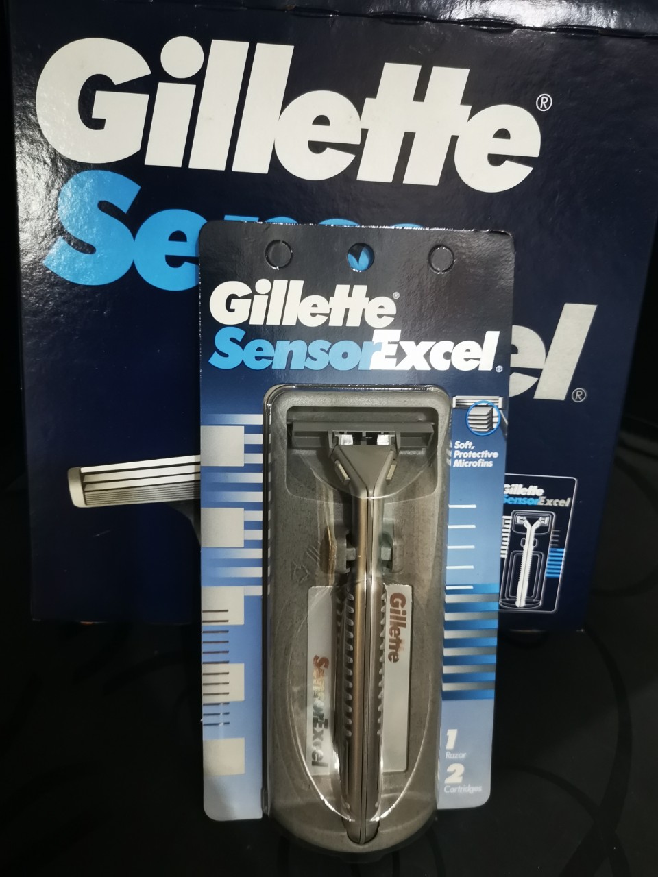 Hộp 6 Dao cạo râu 2 lưỡi Gillette Sensor Excel bằng thép không gỉ - Xuất xứ: Mỹ