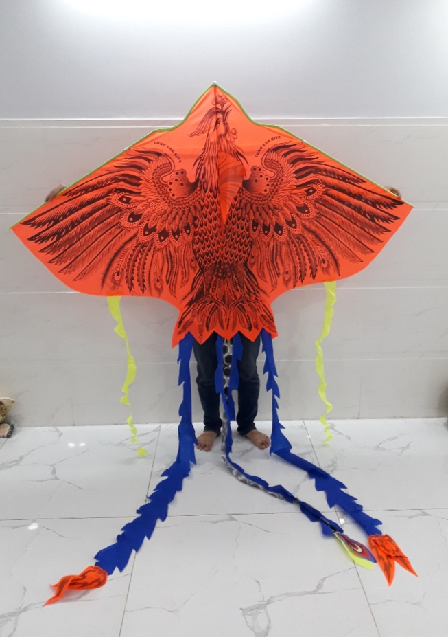 DIỀU PHỤNG HOÀNG 5 ĐUÔI SIÊU CỰC ĐẠI TẶNG KÈM TAY CẦM THẢ DIỀU 100MET