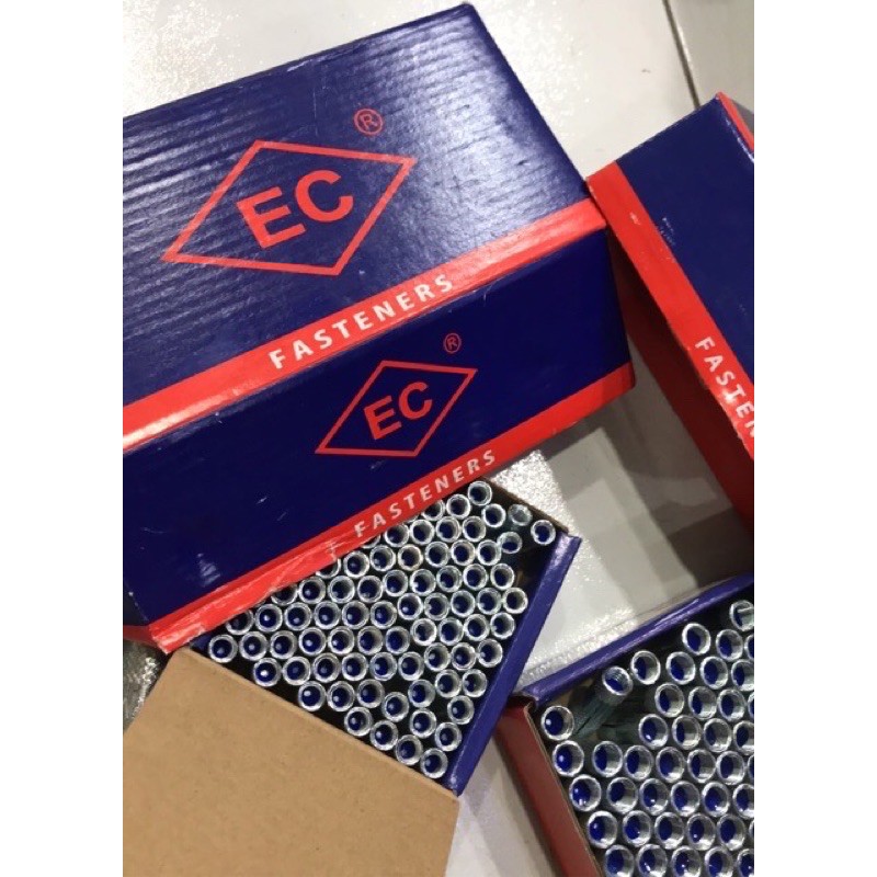 Tắc kê đạn nguyên hộp EC