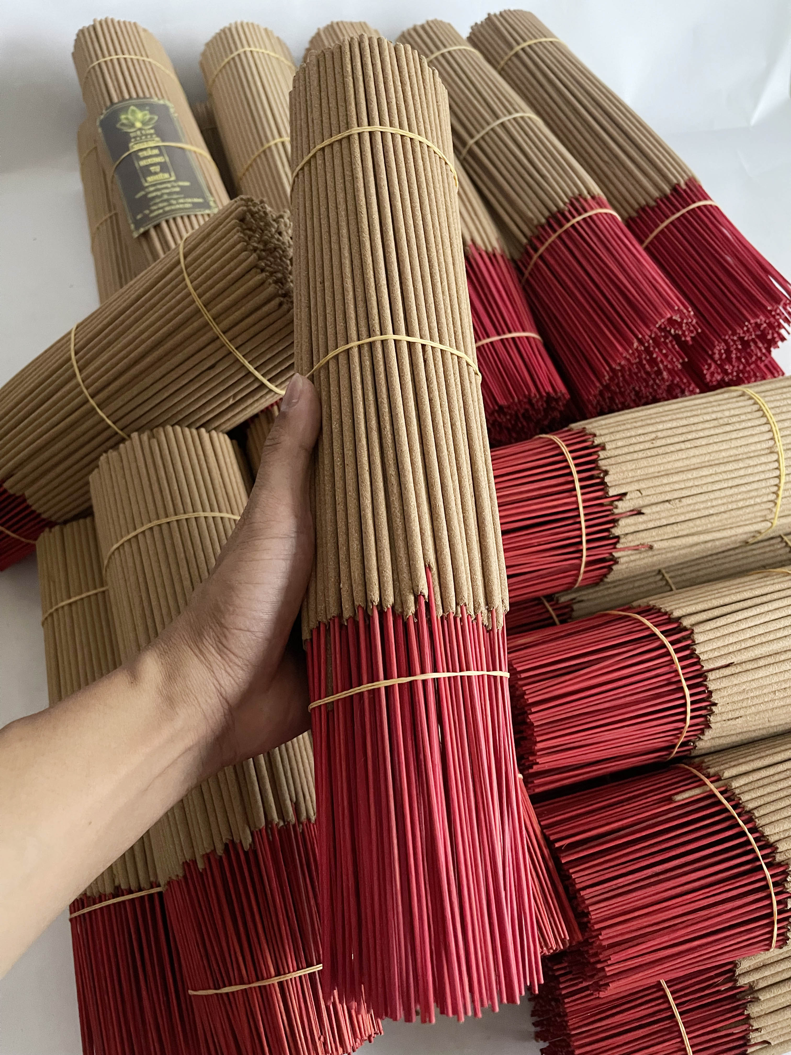 Nhang trầm hương tự nhiên cao cấp tuệ tâm 40cm - bó 1kg - hoàn toàn từ tự nhiên - mùi thơm dịu nhẹ