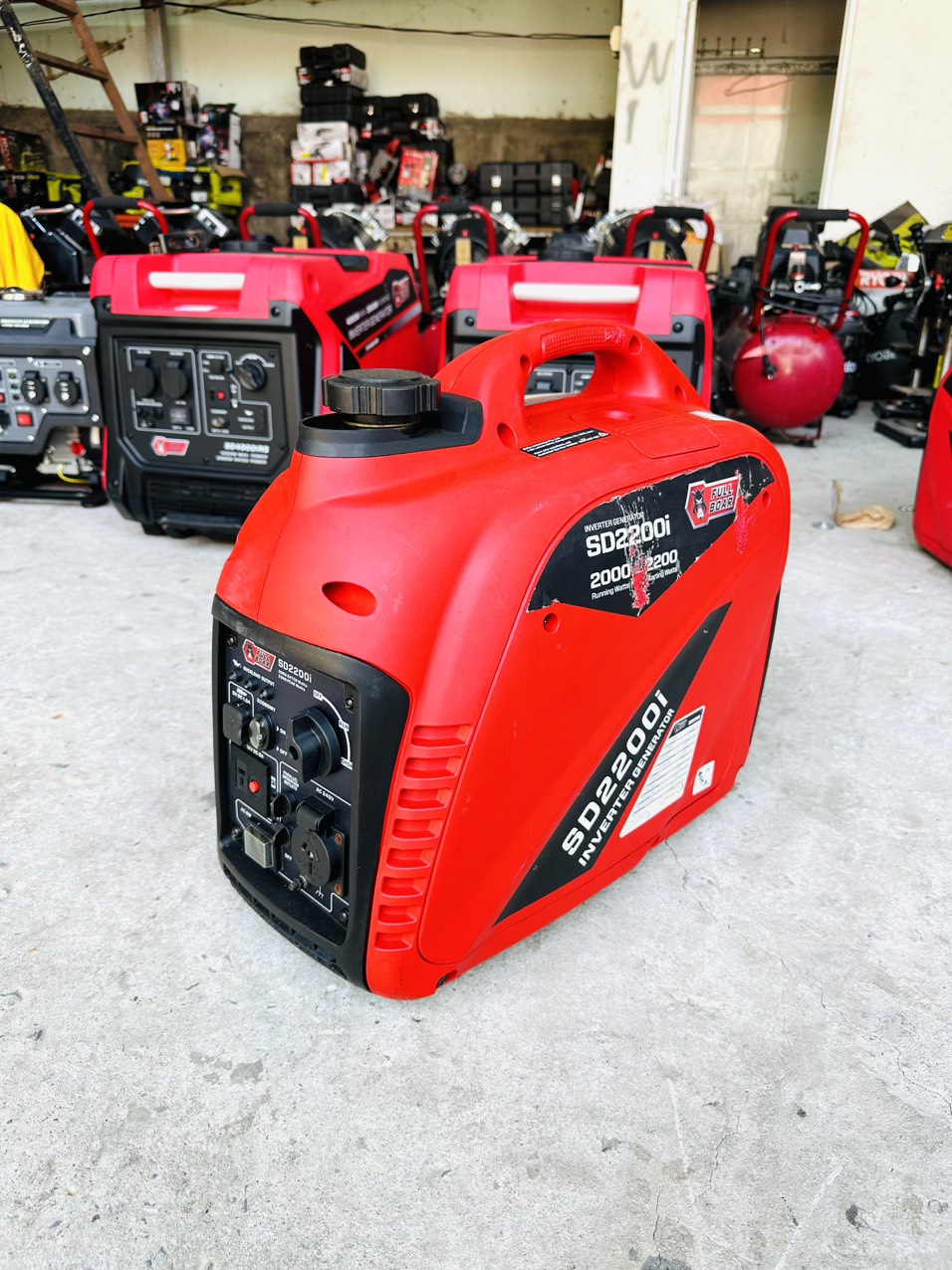 Máy Phát Điện Cách âm Full boar D2200i ( hàng 95%) bảo hành 3 tháng
