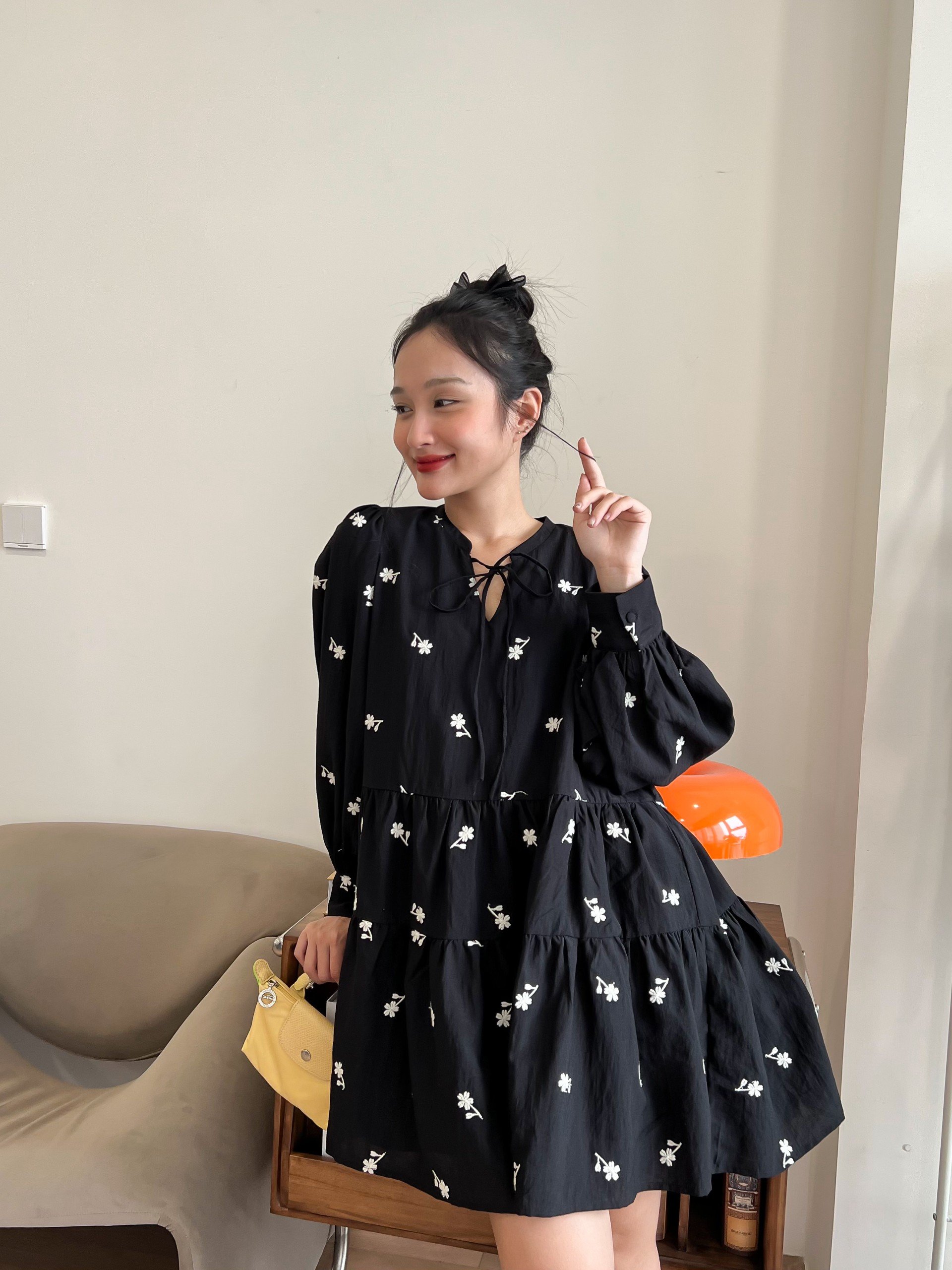 Kido đầm babydoll dáng xoè tay dài nơ ngực ladonna dress