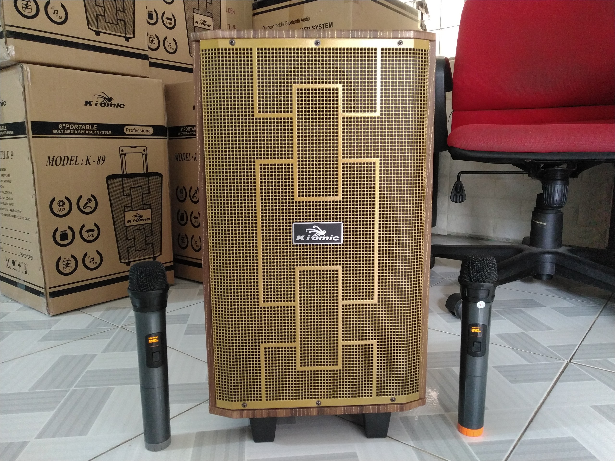 Loa kẹo kéo karaoke di động kiomic k89 new 2020 mic uhf led cực hay