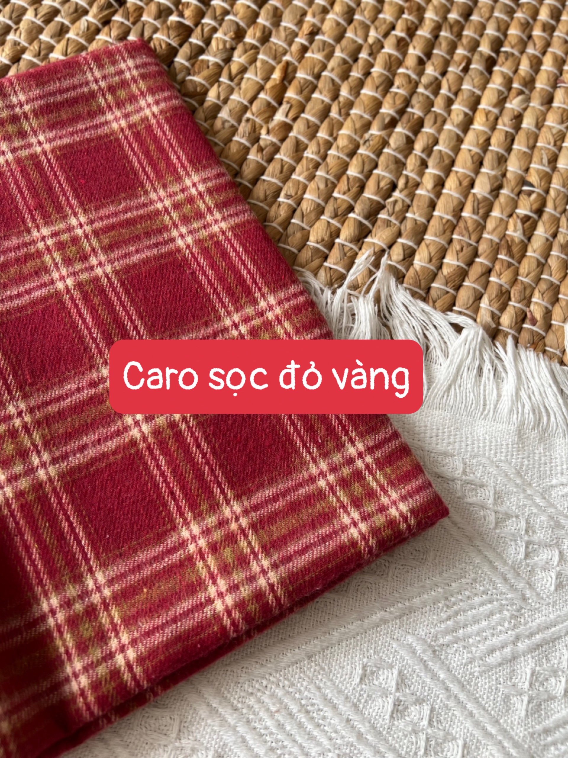 Vải họa tiết caro sọc đỏ vàng - Nhà Vải Linen