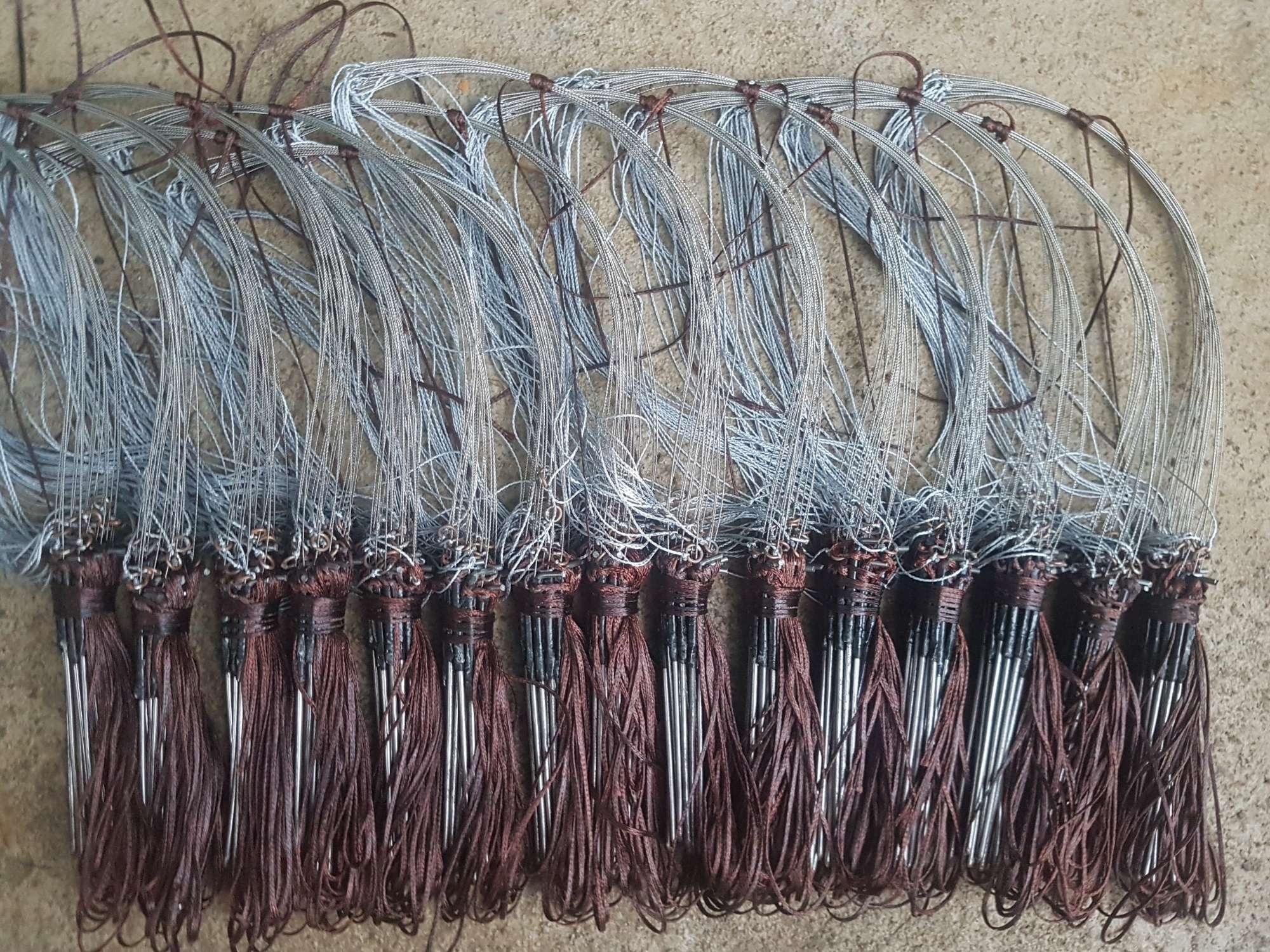 1 bộ Giò đón cáp inox xe 4 bẫy gà rừng 20 chân màu cỏ khô ( cáp inox không rỉ chân đã mài nhọn đánh mọi địa hình )