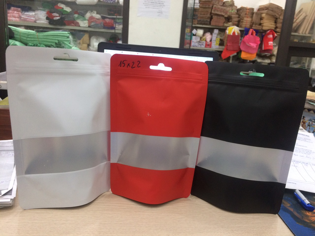 1kg Túi zip nhôm đáy đứng có cửa sổ tràn